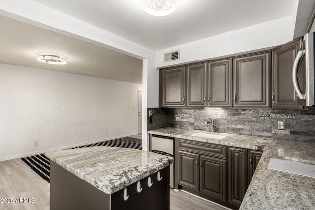 8221 E GARFIELD Street L214, Scottsdale, AZ 85257