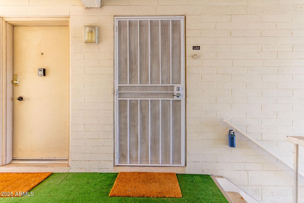 8221 E GARFIELD Street L214, Scottsdale, AZ 85257