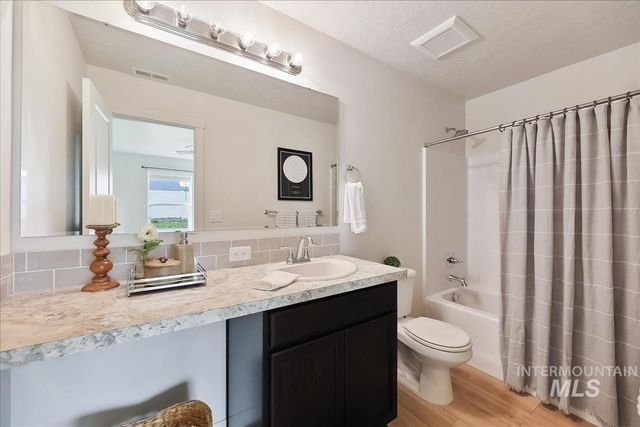 17616 Barefoot Ridge Way, Nampa, ID 83687