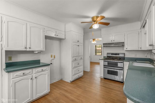2705 Beazley Place, Shreveport, LA 71104