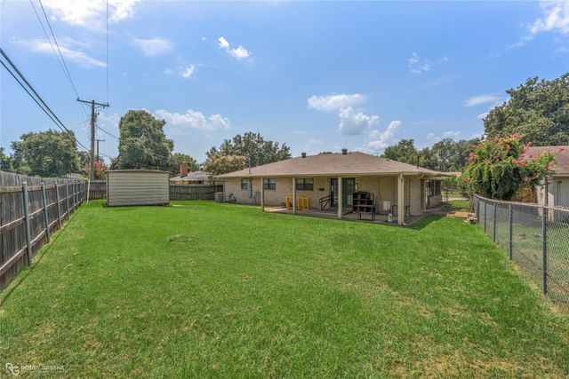 2705 Beazley Place, Shreveport, LA 71104