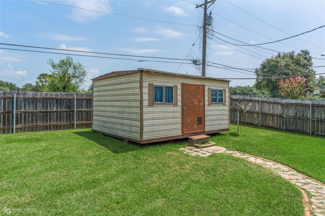 2705 Beazley Place, Shreveport, LA 71104