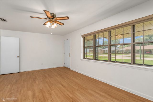 2705 Beazley Place, Shreveport, LA 71104