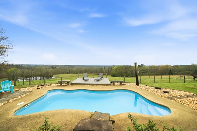 2076 Chestnut Drive, Bismarck, AR 71929