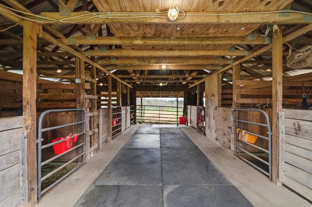 2076 Chestnut Drive, Bismarck, AR 71929