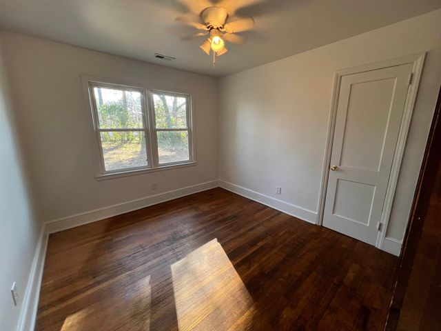 120 First Ave, Spartanburg, SC 29302