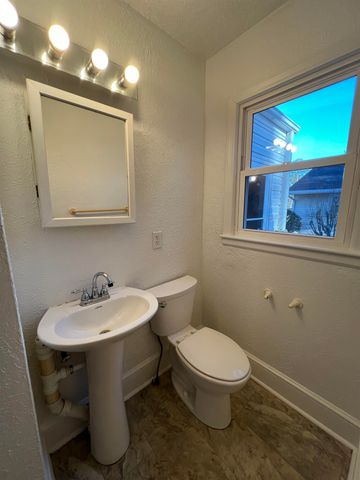 120 First Ave, Spartanburg, SC 29302