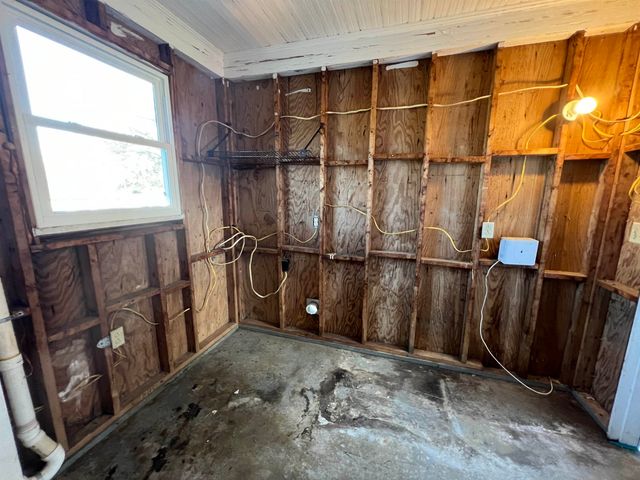 120 First Ave, Spartanburg, SC 29302