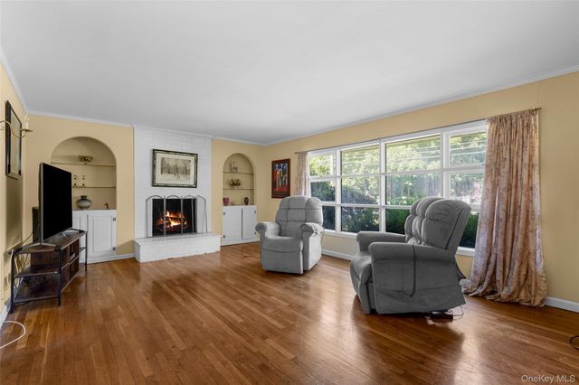 76 Soundview Avenue, White Plains, NY 10606