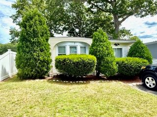 7 Bayberry Lane, Plymouth, MA 02360