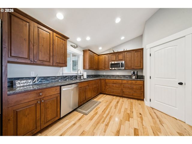 14980 S TEASEL CREEK Rd, Molalla, OR 97038