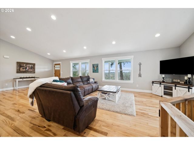 14980 S TEASEL CREEK Rd, Molalla, OR 97038