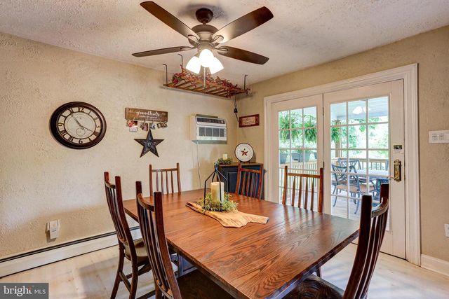 126 CEDAR HILL RD, Chalfont, PA 18914