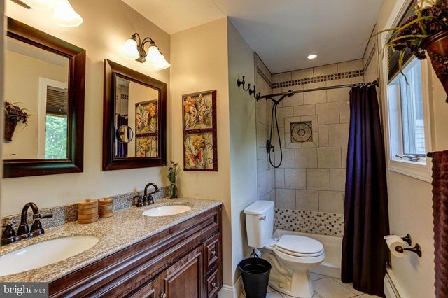 126 CEDAR HILL RD, Chalfont, PA 18914