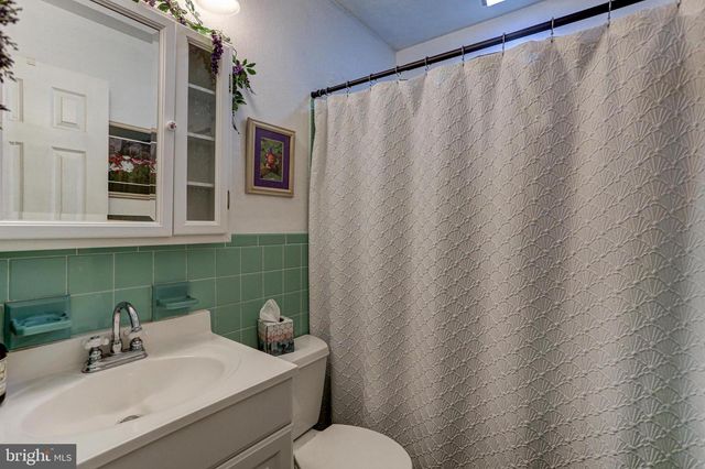 126 CEDAR HILL RD, Chalfont, PA 18914