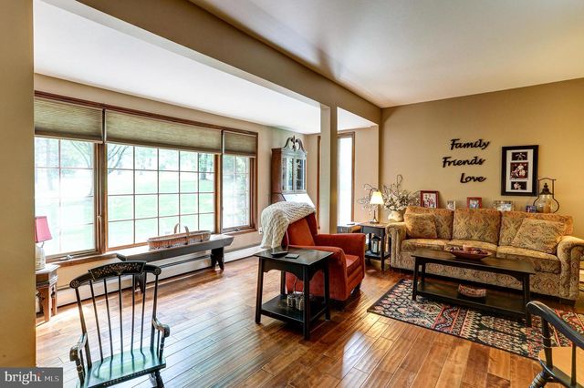 126 CEDAR HILL RD, Chalfont, PA 18914