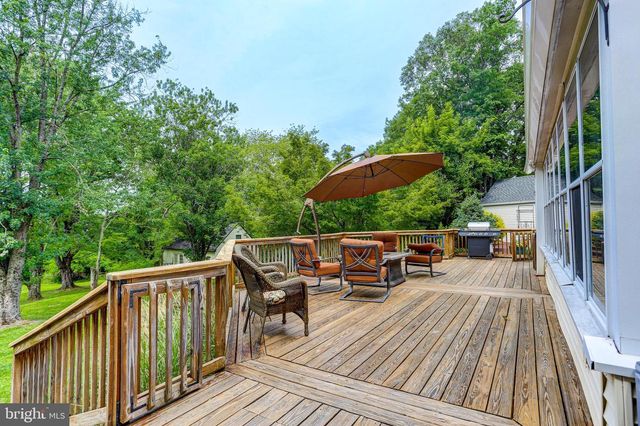126 CEDAR HILL RD, Chalfont, PA 18914