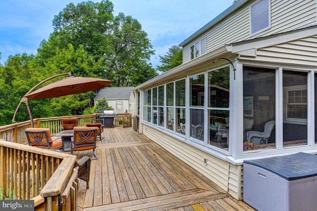 126 CEDAR HILL RD, Chalfont, PA 18914