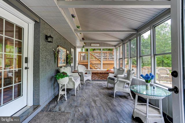 126 CEDAR HILL RD, Chalfont, PA 18914