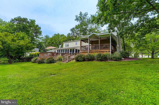 126 CEDAR HILL RD, Chalfont, PA 18914