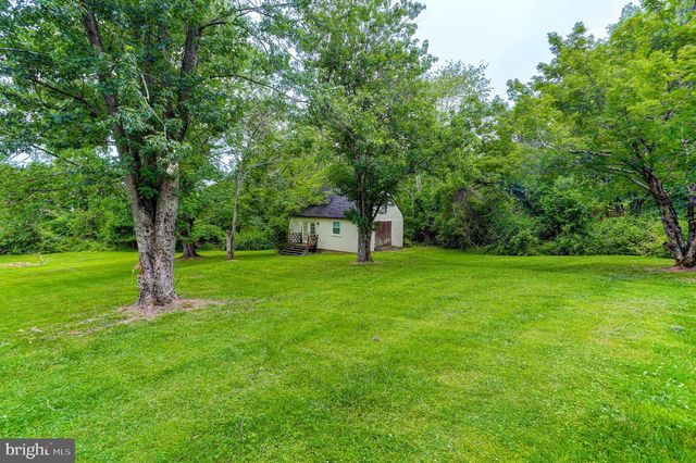 126 CEDAR HILL RD, Chalfont, PA 18914