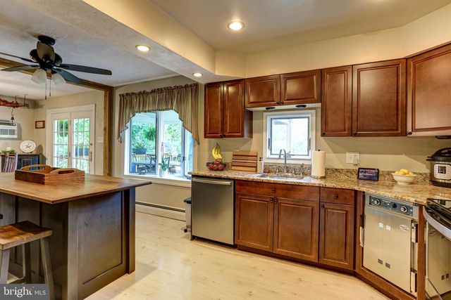 126 CEDAR HILL RD, Chalfont, PA 18914