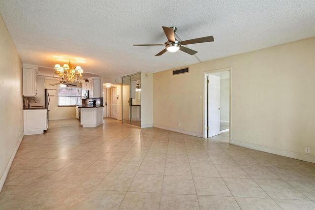 911 Gardenia Drive 153, Delray Beach, FL 33483