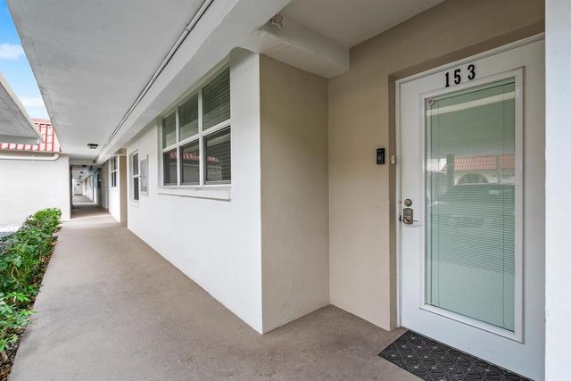 911 Gardenia Drive 153, Delray Beach, FL 33483