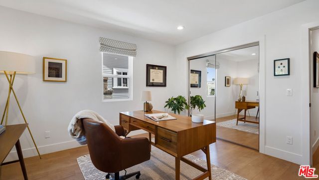 2940 11th Avenue, Los Angeles, CA 90018