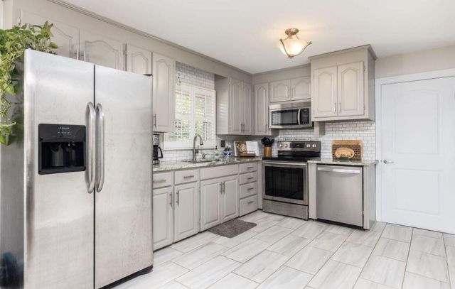 1208 Penny Circle, Mount Pleasant, SC 29464