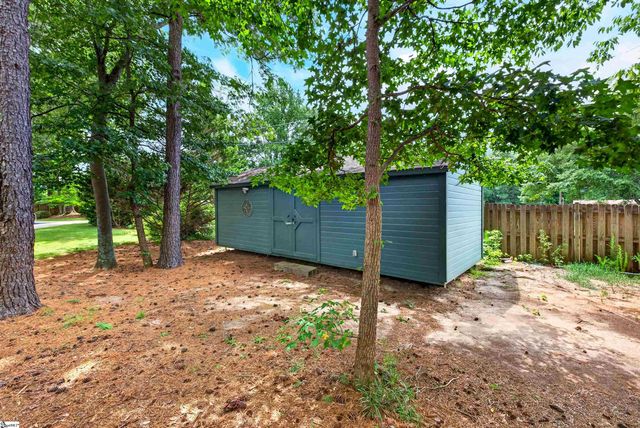 431 Willowbrook Drive, Spartanburg, SC 29307