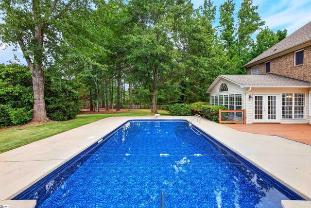 431 Willowbrook Drive, Spartanburg, SC 29307