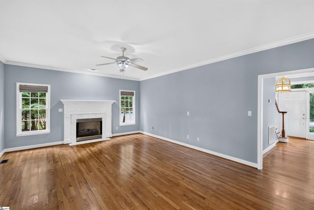 431 Willowbrook Drive, Spartanburg, SC 29307