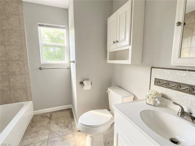1008 Rowe ST, Hampton, VA 23669