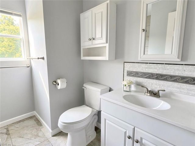 1008 Rowe ST, Hampton, VA 23669