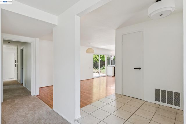 2884 Lyon Circle, Concord, CA 94518