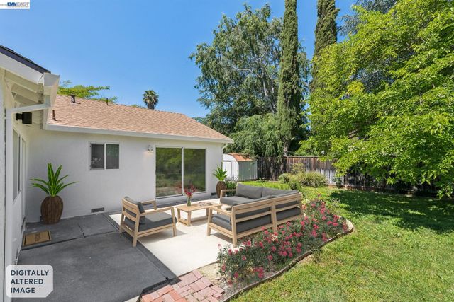 2884 Lyon Circle, Concord, CA 94518