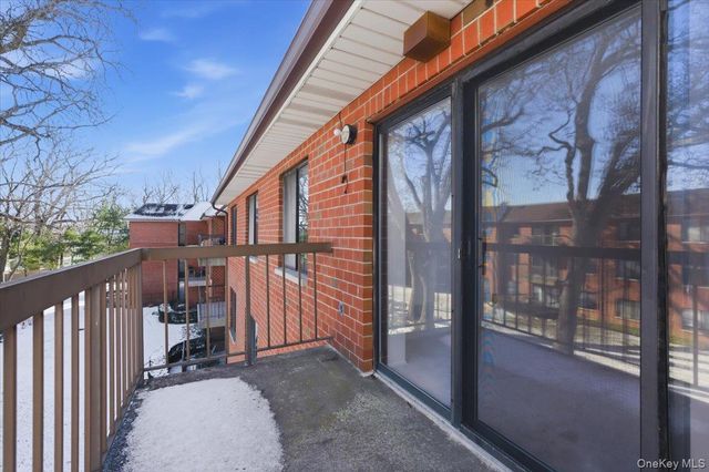 99 S Park Avenue 314, Rockville Centre, NY 11570