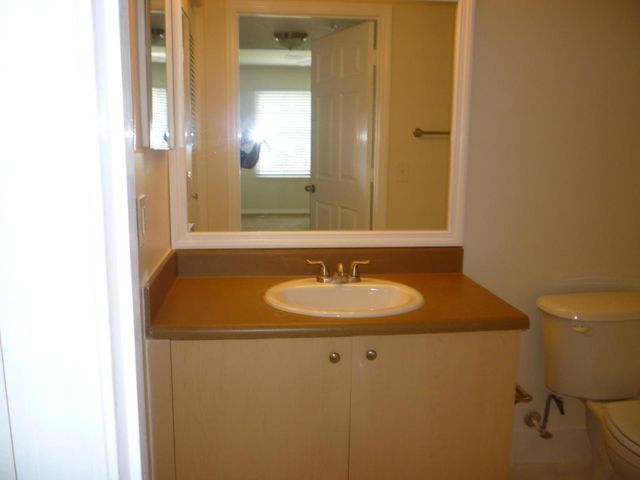 4211 San Marino Boulevard 201, West Palm Beach, FL 33409