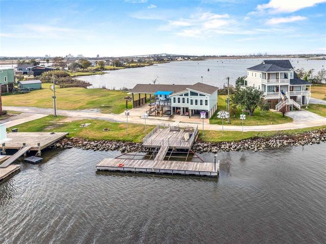 32 River Road, Lake Charles, LA 70601