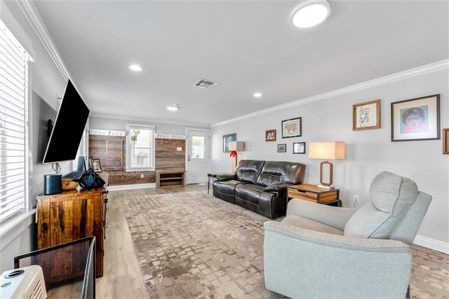 32 River Road, Lake Charles, LA 70601