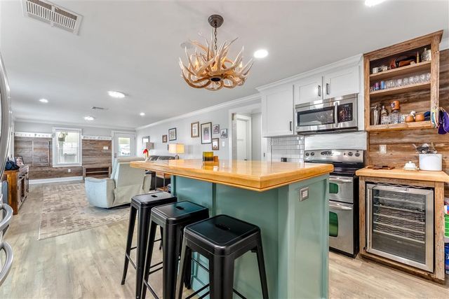 32 River Road, Lake Charles, LA 70601