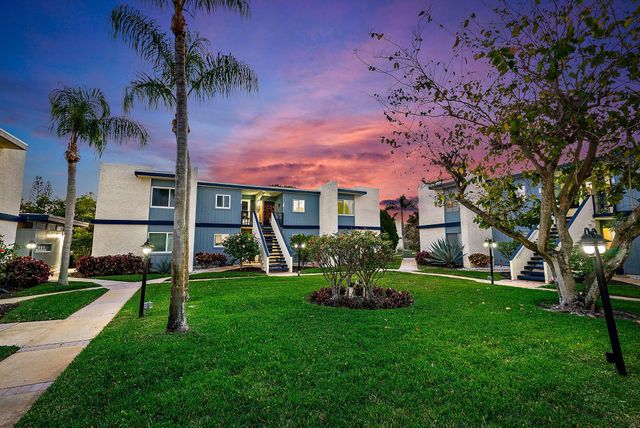 1561 NE 12th Terrace C-14, Jensen Beach, FL 34957