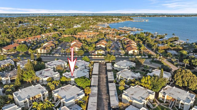 1561 NE 12th Terrace C-14, Jensen Beach, FL 34957
