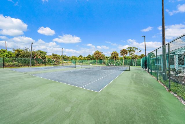 1561 NE 12th Terrace C-14, Jensen Beach, FL 34957