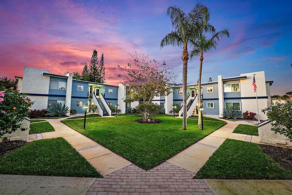 1561 NE 12th Terrace C-14, Jensen Beach, FL 34957