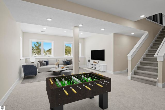 4054 Center Farm Lane, Traverse City, MI 49685