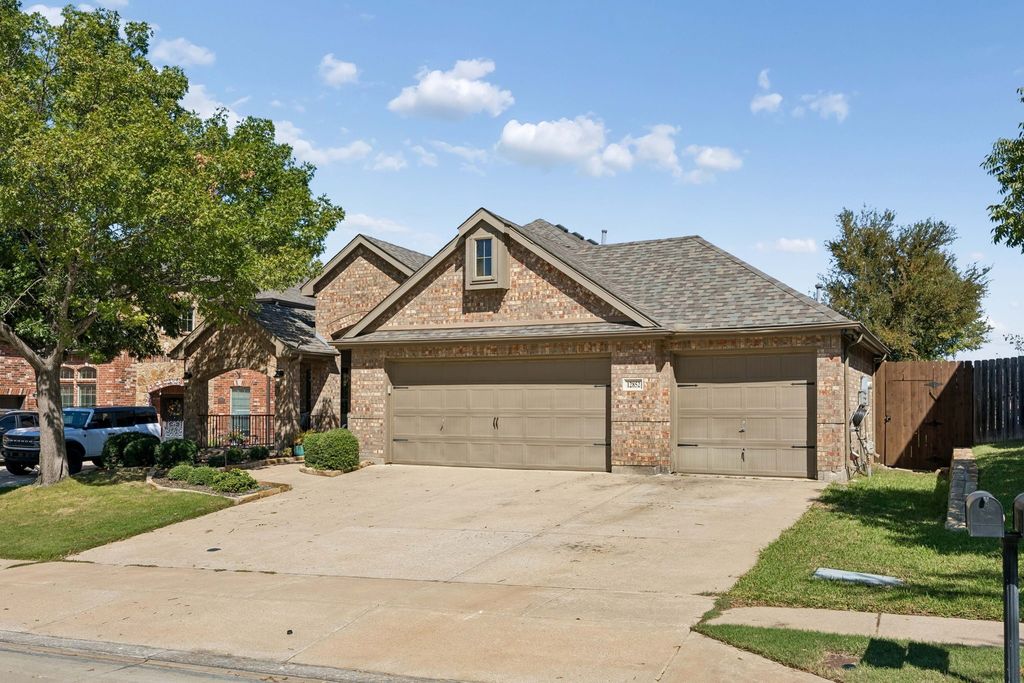 12852 Lizzie Place, Fort Worth, TX 76244 — photo 2