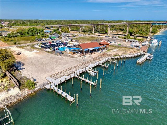 13611 Zodiac Drive, Pensacola, FL 32507