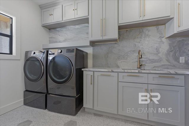 13611 Zodiac Drive, Pensacola, FL 32507